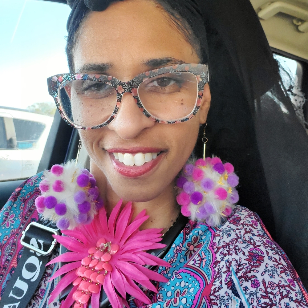 Mix and match pompom jewelry and flower set